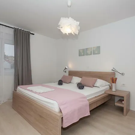 Apartmani Pocco Locco Biograd Na Moru Extérieur photo