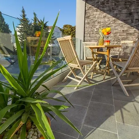 Apartmani Pocco Locco Biograd Na Moru Extérieur photo