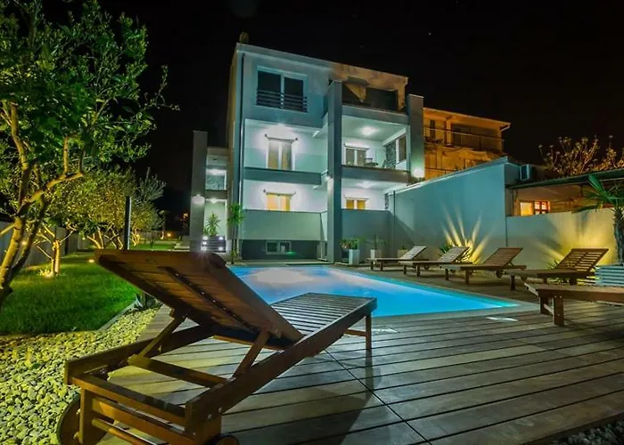 Apartmani Pocco Locco